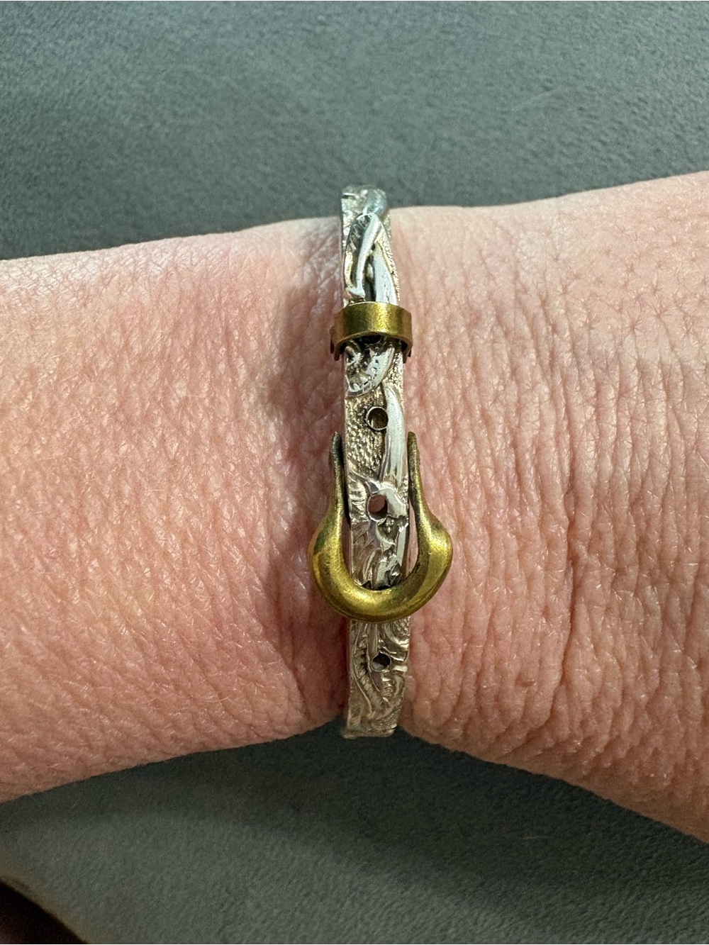 Vintage Silver Two-Tone Buckle Belt Bangle Patterned Bracelet Mexico 6.5”-6.75”